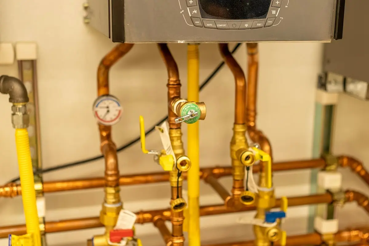 Licensed technician providing Slab Leak Repair for a homeowner in La Cienega